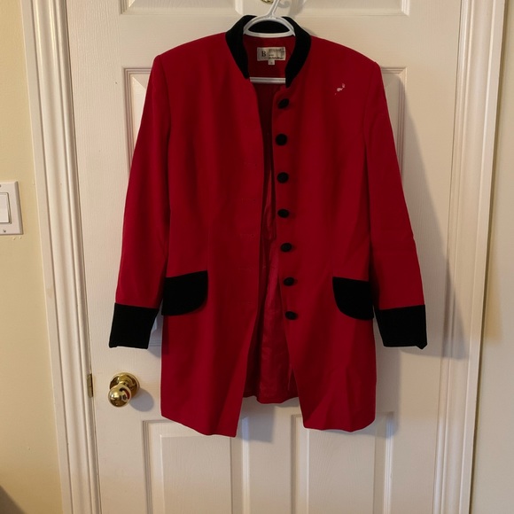 Vintage Red Braemar Christmas Coat - Picture 6 of 7